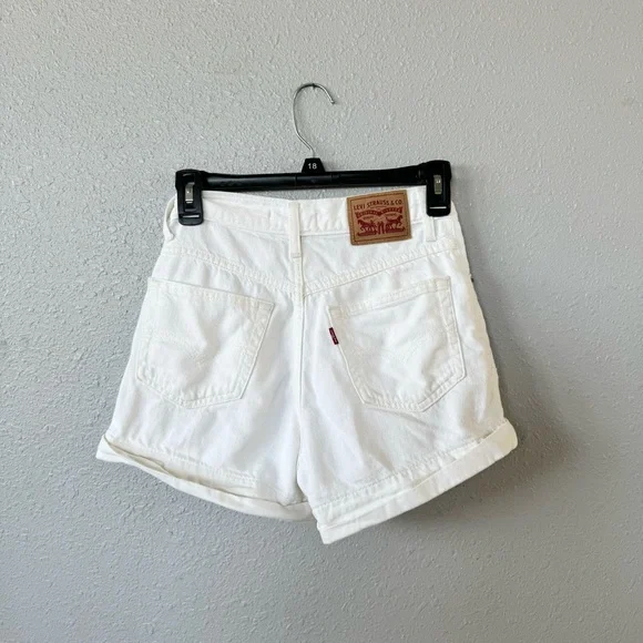 Levi Strauss A-Line Mom Shorts - Picture 2 of 4